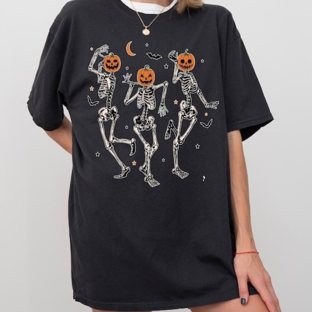Dancing Skeleton Pumpkin Shirt, Retro Halloween Women_s Shirt, Funny Fall Hlw